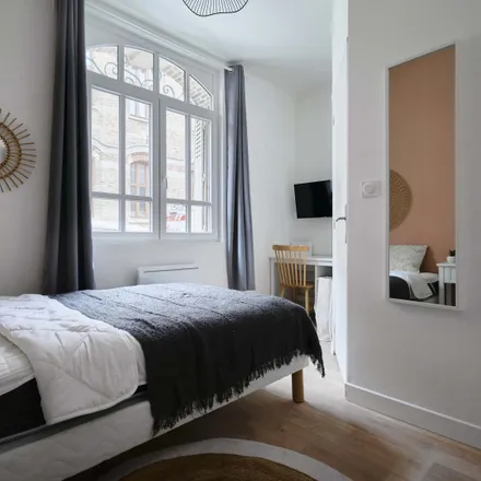 Rent this 1 bed room on 13 Rue de Cottenchy in 80000 Amiens, France