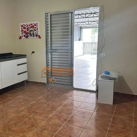 Buy this 3 bed house on Rua Luís Mori in São João, Guarulhos - SP
