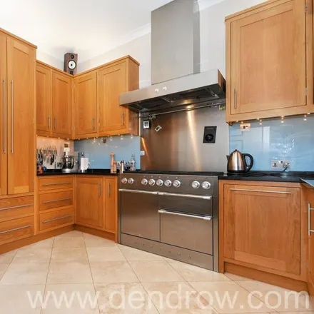 Image 3 - 41 Craven Avenue, London, W5 2SY, United Kingdom - House for rent