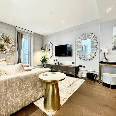 Image 2 - Fountain Park Way, London, W12 7LF, United Kingdom - Apartment for rent