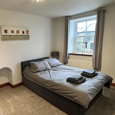 Rent this 3 bed house on Holme Valley in HD9 1SJ, United Kingdom