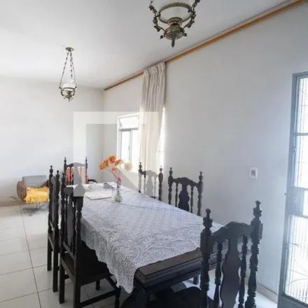 Buy this 6 bed house on Rua Inspetor Jaime Caldeira in Regional Centro, Betim - MG