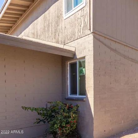 Buy this 2 bed townhouse on Big Pine Mobile Home Park in East Moreland Street, Phoenix