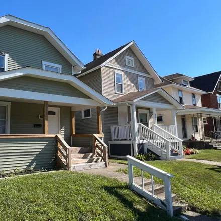 Buy this 3 bed house on 850 East Whittier Street in Columbus, OH 43206