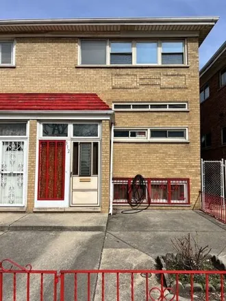 Buy this 4 bed townhouse on 312 West 24th Street in Chicago, IL 60616