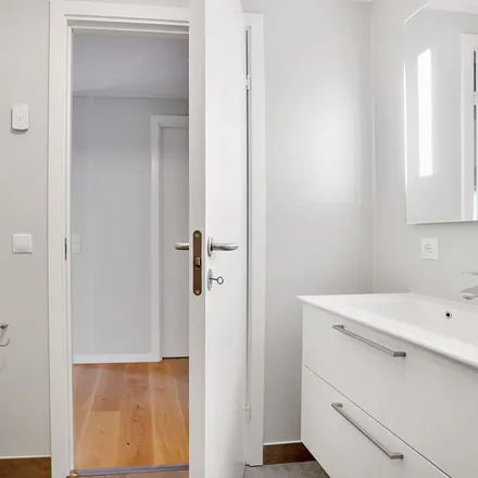 Rent this 3 bed apartment on Sanatorievej 48 in 8600 Silkeborg, Denmark