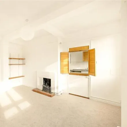 Image 3 - Primrose Hill Court, King Henry's Road, Primrose Hill, London, NW3 3QT, United Kingdom - Apartment for sale
