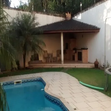 Buy this 4 bed house on Rua Doutor Solon Fernandes in Vila Galvão, Guarulhos - SP