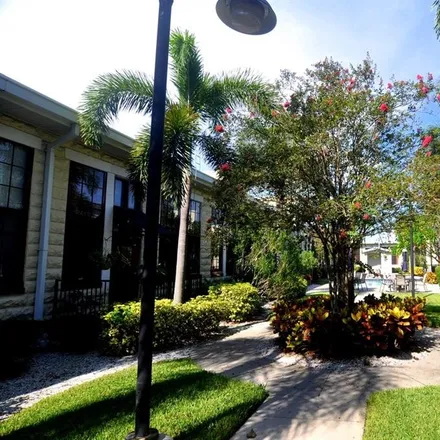Buy this 1 bed loft on 1998 2nd Avenue in Tampa, FL 33605