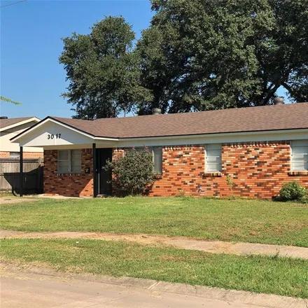 Buy this 4 bed house on 3017 Shiloh Lane in Parkland Village, Bossier City