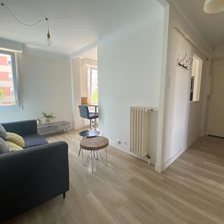 Rent this 4 bed apartment on 9 Rue de l'Horloge in 35000 Rennes, France