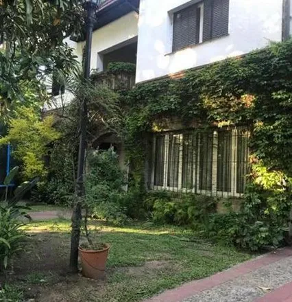 Buy this 5 bed house on Samuel Miguel Spiro 599 in Adrogué, Argentina