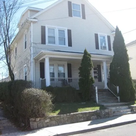 Image 2 - 56 Horton Street, Stamford, CT 06902, USA - House for rent