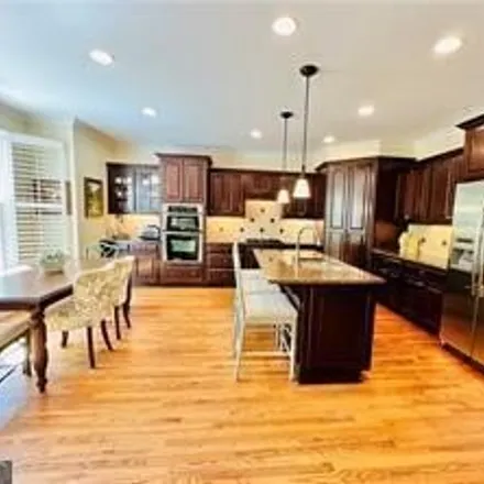 Image 6 - 5507 Waters Edge Trail, Roswell, GA 30075, USA - Townhouse for sale