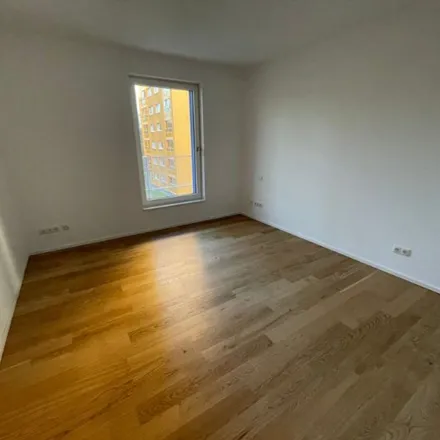 Rent this 4 bed apartment on Isarstraße 8 in 91052 Erlangen, Germany