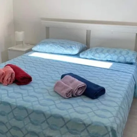 Rent this 2 bed apartment on 97019 Vittoria RG