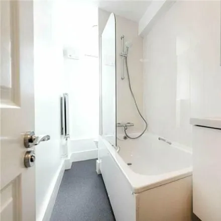 Image 5 - Cleveland Street, London, London, W1t - Room for rent
