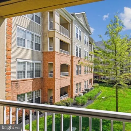 Image 8 - 400 Symphony Circle, Cockeysville, MD 21030, USA - Condo for sale