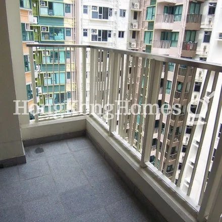 Image 3 - 000000 China, Hong Kong, Hong Kong Island, Sai Wan Ho, Tai Hong Street, Tower 2 - Apartment for rent