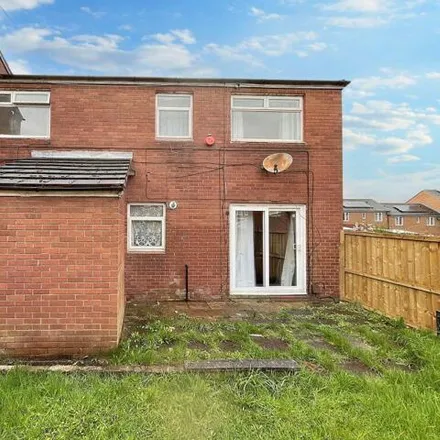 Buy this 3 bed house on Malvern Road in Leeds, LS11 8TS