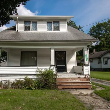 Buy this 3 bed house on 3603 Belden Avenue in Youngstown, OH 44502