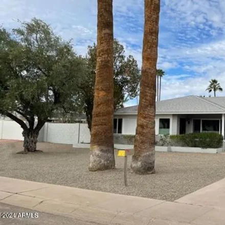Rent this 3 bed house on Purple Garage in East Highland Avenue, Scottsdale
