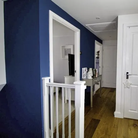 Image 4 - unnamed road, Cardiff, CF15 8FY, United Kingdom - Apartment for rent