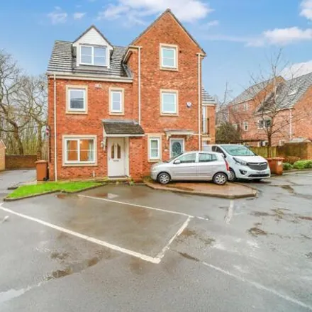 Buy this 3 bed duplex on Catherine Way in Newton-le-Willows, United Kingdom