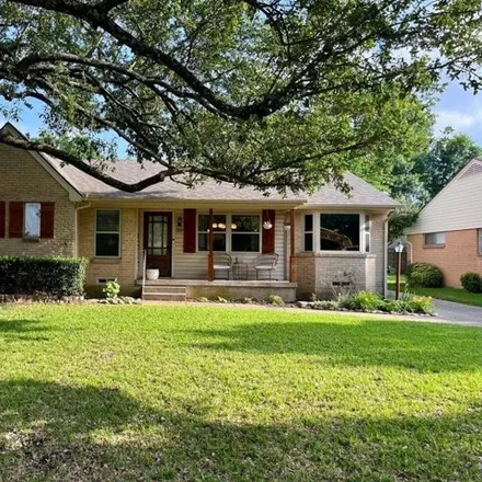 Buy this 3 bed house on 723 Sherwood Drive in Richardson, TX 75080