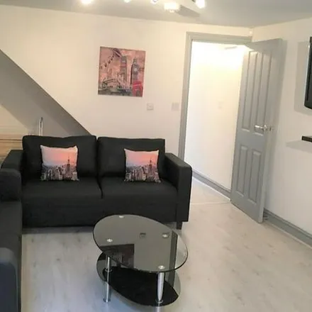 Rent this 7 bed townhouse on 54 Teignmouth Road in Selly Oak, B29 7AZ