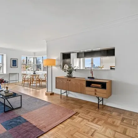 Image 1 - 20 East 9th Street, New York, NY 10003, USA - Apartment for sale