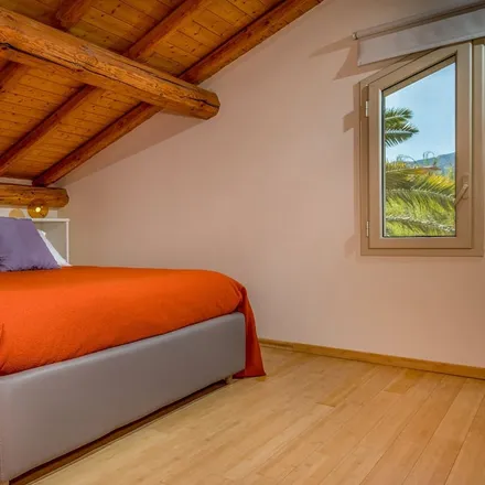 Rent this 4 bed house on Santa Venerina in Via Nino Martoglio, 95010 Santa Venerina CT