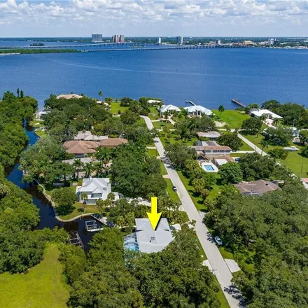 Image 2 - 90 Skyline Drive, Moody River Estates, North Fort Myers, FL 33903, USA - House for sale