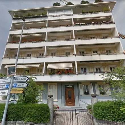 Rent this 3 bed apartment on Avenue des Planches 22b in 1822 Montreux, Switzerland