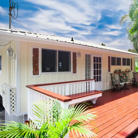 Rent this 2 bed house on 77 6488 Walua Road