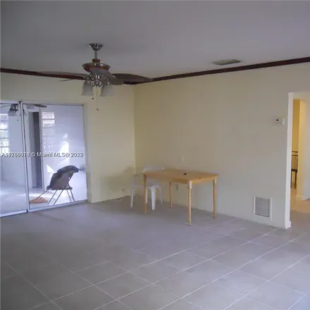 Image 4 - 620 Northwest 77th Way, Pembroke Pines, FL 33024, USA - House for rent