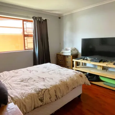 Rent this 1 bed apartment on Uitzicht Heights Road in Goedemoed, Durbanville