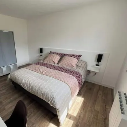 Rent this 2 bed house on Brissac-Loire-Aubance in Maine-et-Loire, France