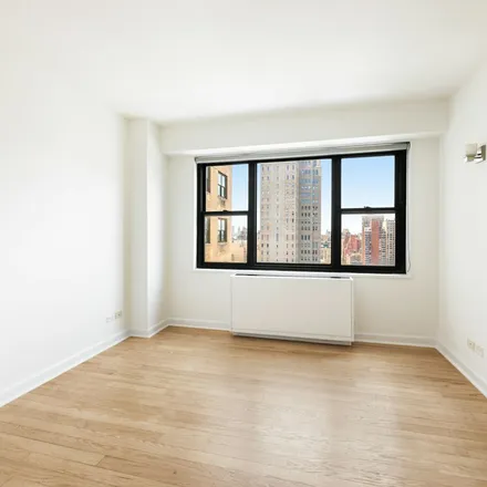 Image 6 - East Winds, 345 East 80th Street, New York, NY 10075, USA - Apartment for rent