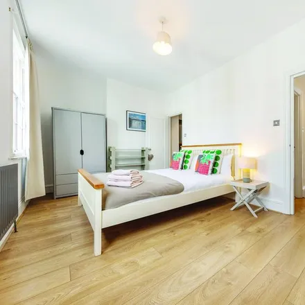 Rent this 2 bed apartment on London in SW1V 1SB, United Kingdom