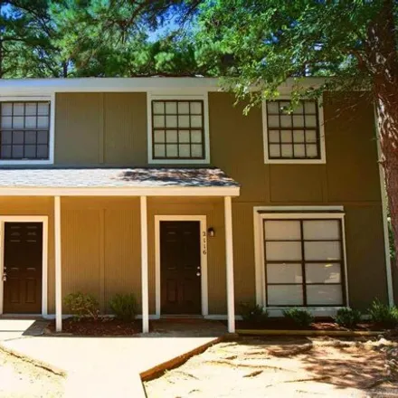 Rent this 2 bed townhouse on 2148 Scotty Court in Little Rock, AR 72204
