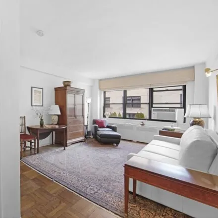 Image 5 - 11 East 87th Street, New York, NY 10128, USA - Apartment for sale
