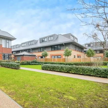 Image 7 - Wells Court, Albert Drive, Woking, GU21 5UB, United Kingdom - Apartment for sale