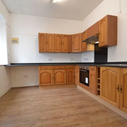 Rent this 2 bed apartment on Autolink Vehicle Solutions in High Street, North Weston