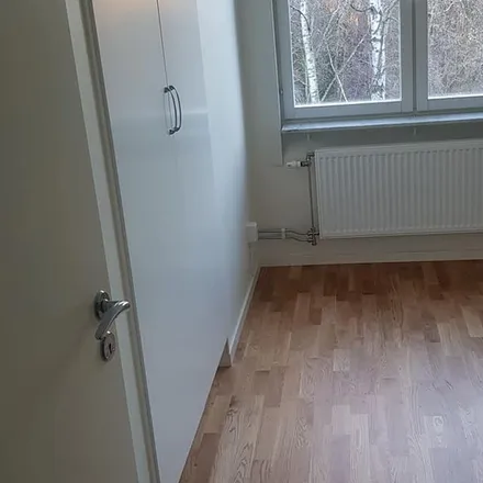 Rent this 1 bed apartment on Fjärilstigen in 151 63 Södertälje, Sweden