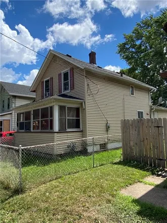 Image 2 - 557 Maple Street, City of Rochester, NY 14611, USA - House for sale