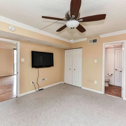 Rent this 2 bed apartment on 1515 South Arlington Ridge Road in Arlington, VA 22202