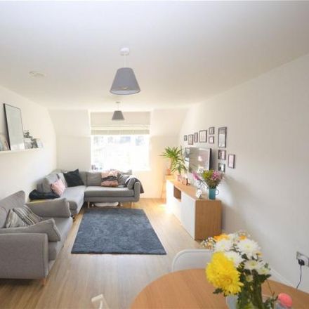 Rent this 2 bed apartment on South Road in Luton, LU1 3UD