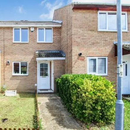 Buy this 3 bed townhouse on Gulliver Close in Kempston, MK42 8RB