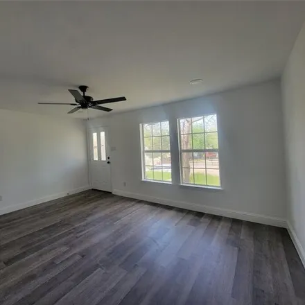 Rent this 2 bed house on 3024 North Crump Street in Fort Worth, TX 76106